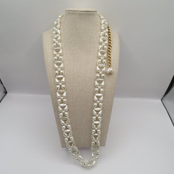 Jewelry - Vintage Hong Kong Faux Pearl Necklace or Belt